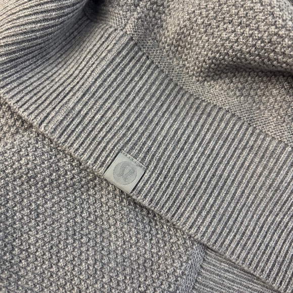 Lululemon Textured Knit Crewneck Sweater Solar Grey Men’s NWOT - Picture 7 of 10
